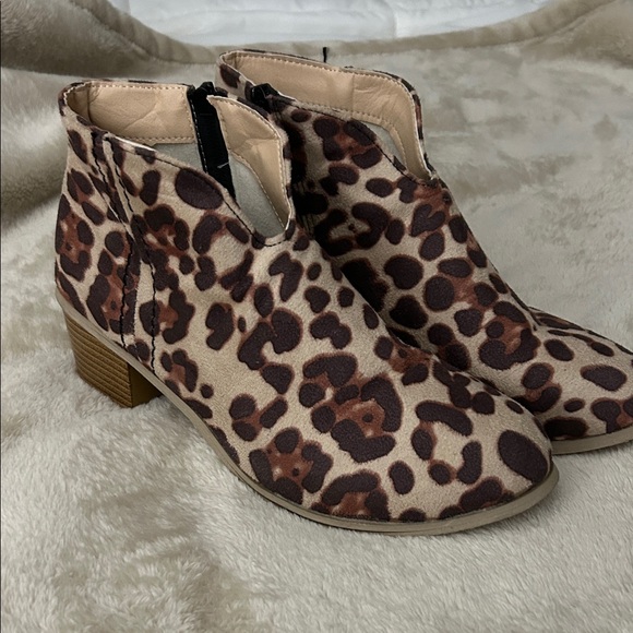 no brand Shoes - Stylish Leopard Print Ankle Booties